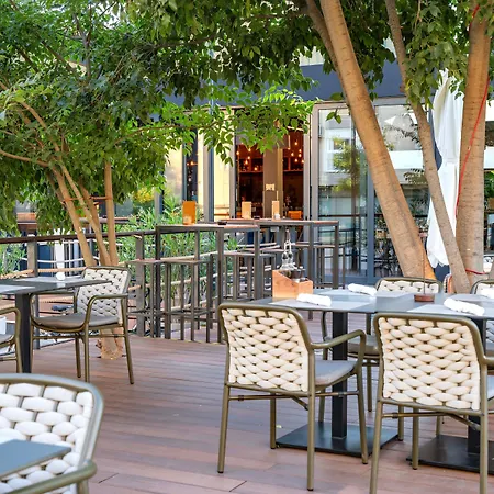 Готель A'mare 3*